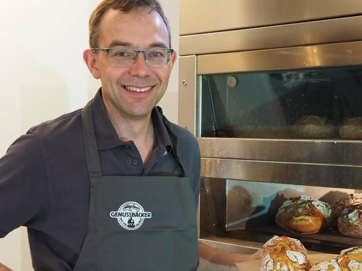 Genussbäcker Menig eröffnet Schaubäckerei