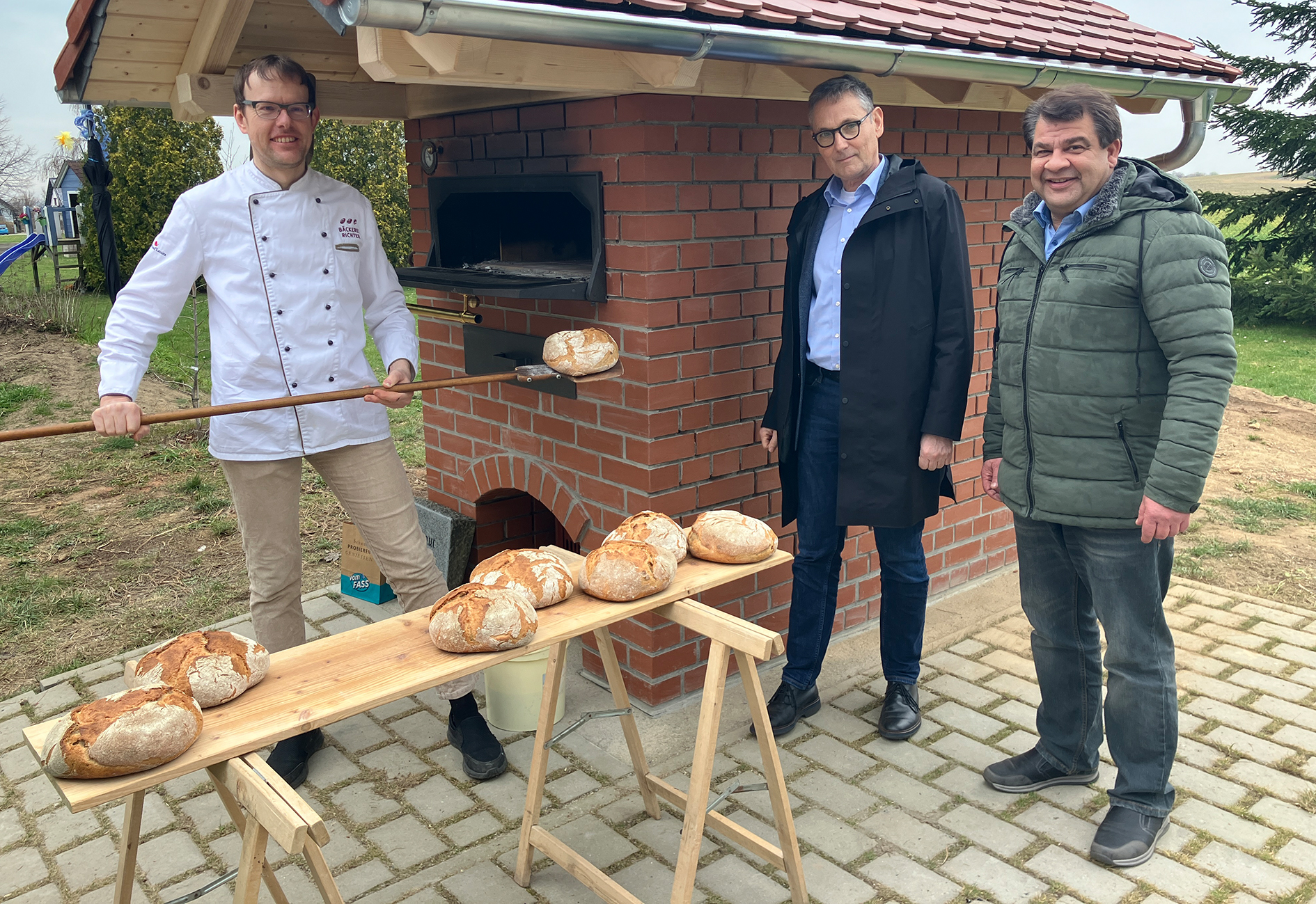 Holzofenbackofen für das ganze Dorf