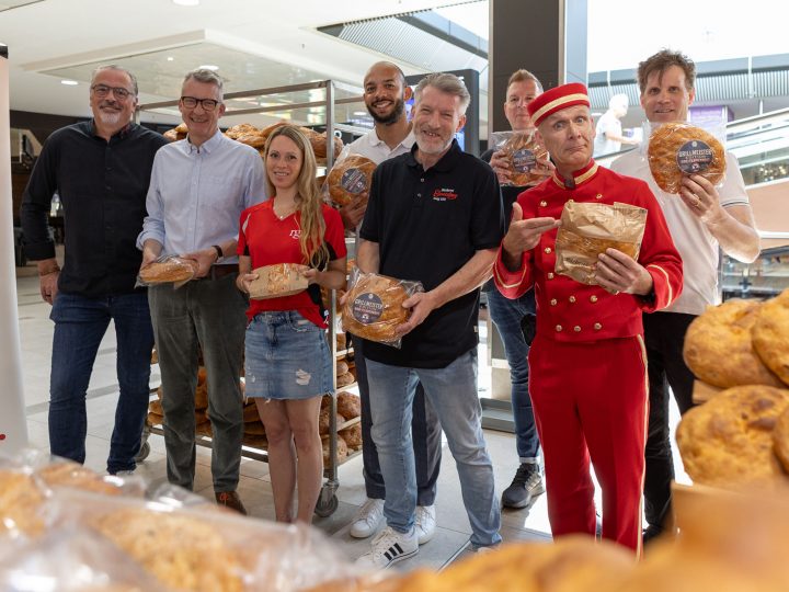 Neuaufstellung und Feier