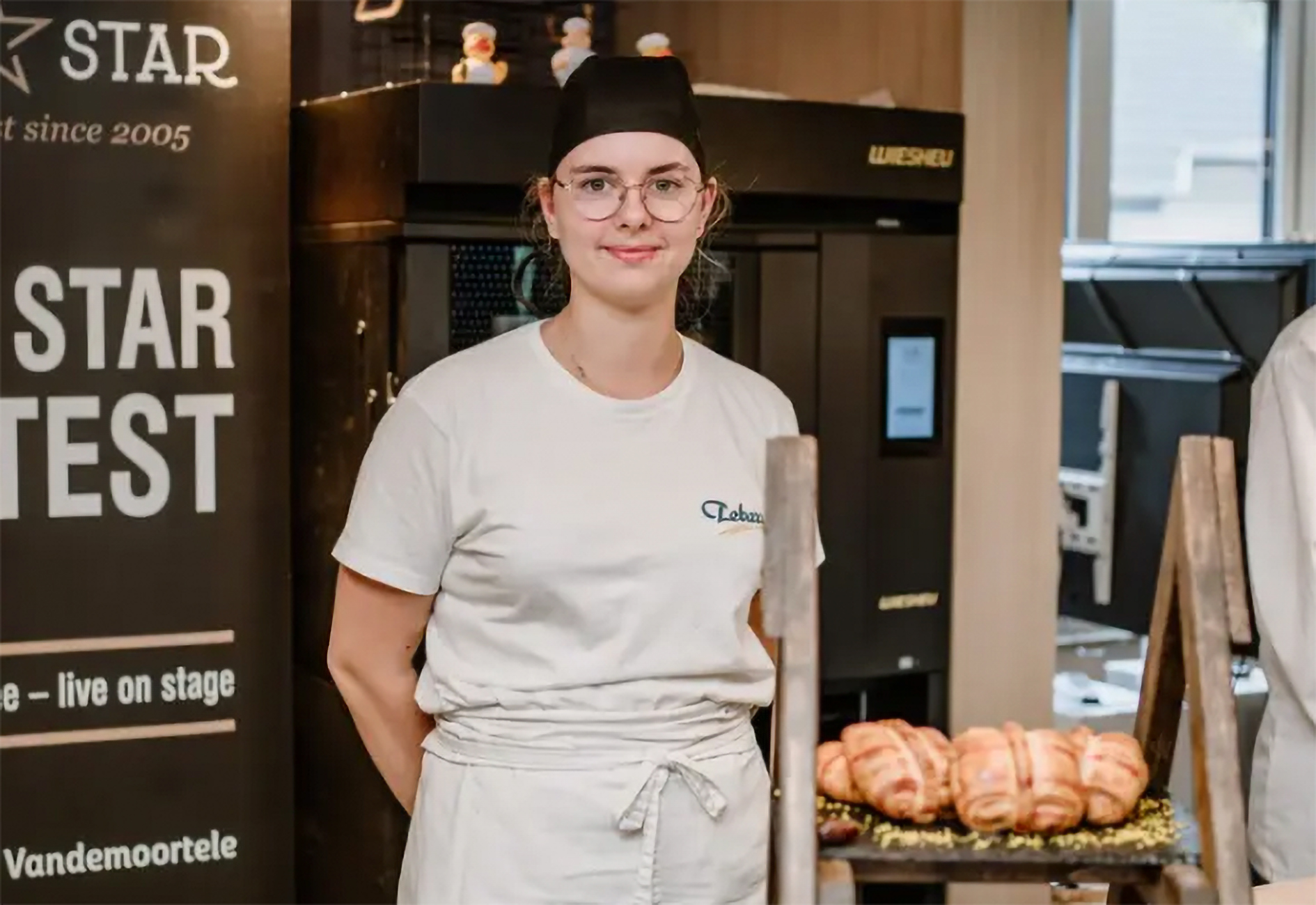 Siegerin des Azubiwettbewerbs „Back-Star“
