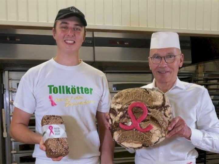 Brot mit rosa Schleife